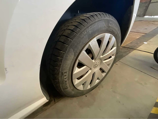 Volkswagen polo 2012 uit 1. 6 tdi deriv vp auto - afbeelding 13 van  24
