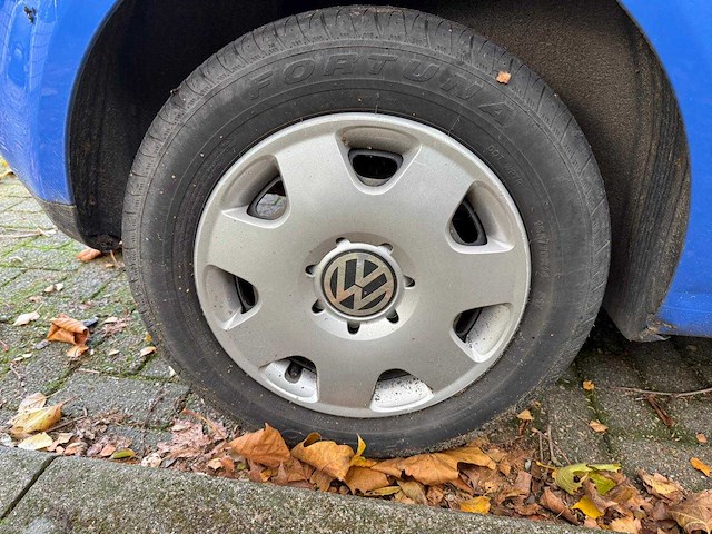 Volkswagen polo personenauto 2002 - afbeelding 2 van  17