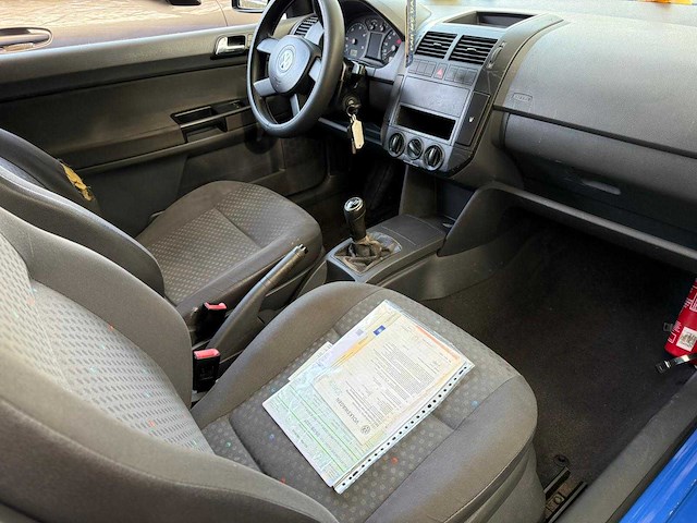 Volkswagen polo personenauto 2002 - afbeelding 6 van  17