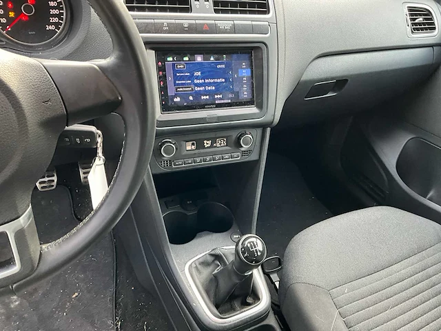 Volkswagen polo personenauto - afbeelding 3 van  25