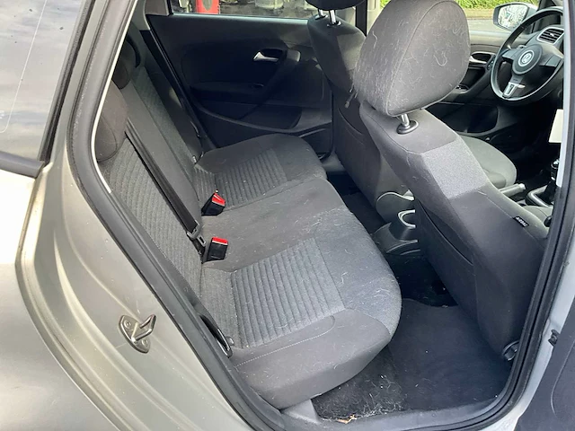 Volkswagen polo personenauto - afbeelding 11 van  25