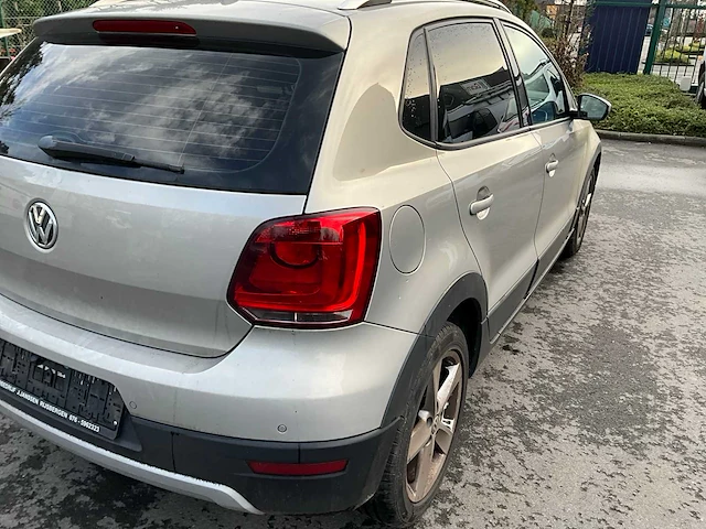 Volkswagen polo personenauto - afbeelding 13 van  25