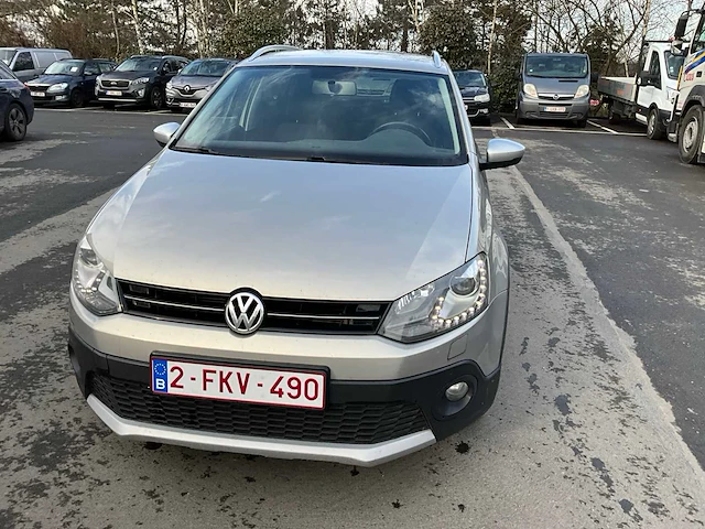 Volkswagen polo personenauto - afbeelding 12 van  25