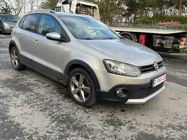 Volkswagen polo personenauto - afbeelding 19 van  25