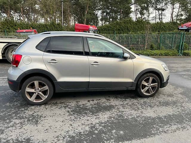 Volkswagen polo personenauto - afbeelding 20 van  25