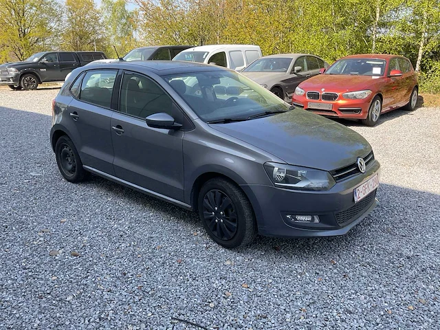 Volkswagen polo personenauto - afbeelding 9 van  14
