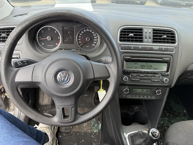 Volkswagen polo,2010 - afbeelding 2 van  18