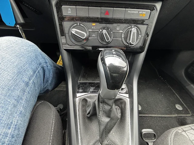 Volkswagen t-cross ,2022 - afbeelding 8 van  37