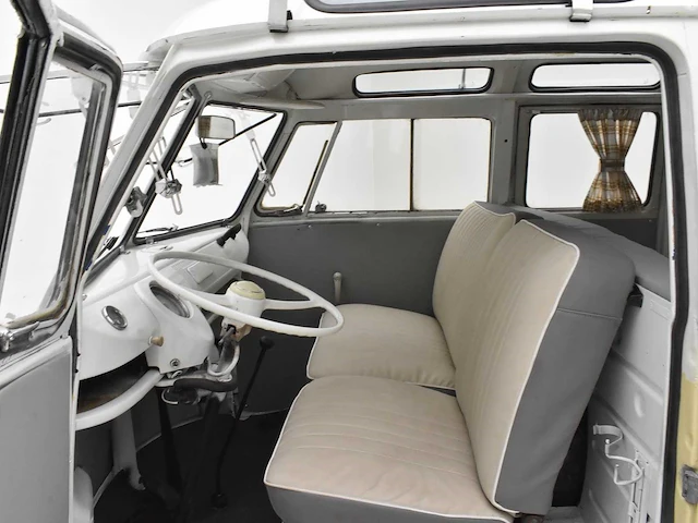 Volkswagen t1 samba **no reserve** - afbeelding 9 van  57