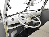 Volkswagen t1 samba **no reserve** - afbeelding 10 van  57