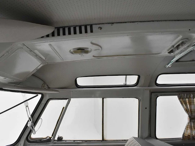Volkswagen t1 samba **no reserve** - afbeelding 15 van  57