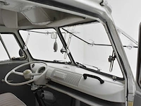 Volkswagen t1 samba **no reserve** - afbeelding 24 van  57