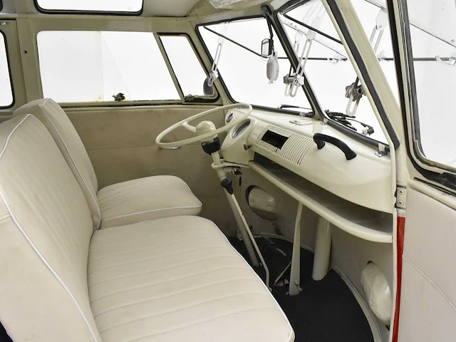 Volkswagen t1 samba ***no reserve*** - afbeelding 17 van  48