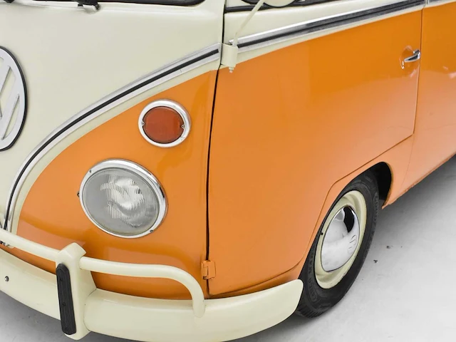 Volkswagen t1 samba **sunroof** no reserve** - afbeelding 18 van  47