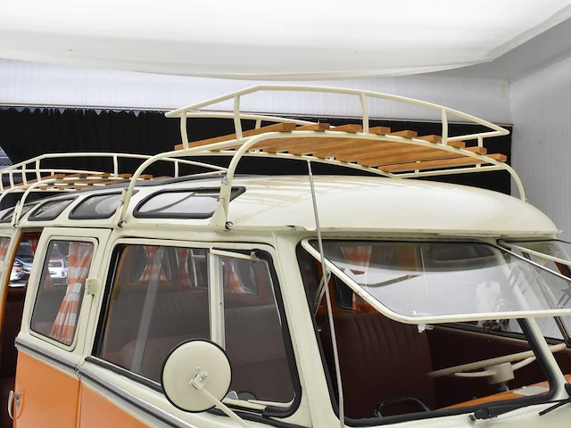 Volkswagen t1 samba **sunroof** no reserve** - afbeelding 20 van  47