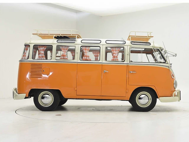 Volkswagen t1 samba **sunroof** no reserve** - afbeelding 23 van  47