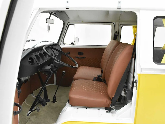 Volkswagen t2 9-seater sunroof - afbeelding 2 van  45