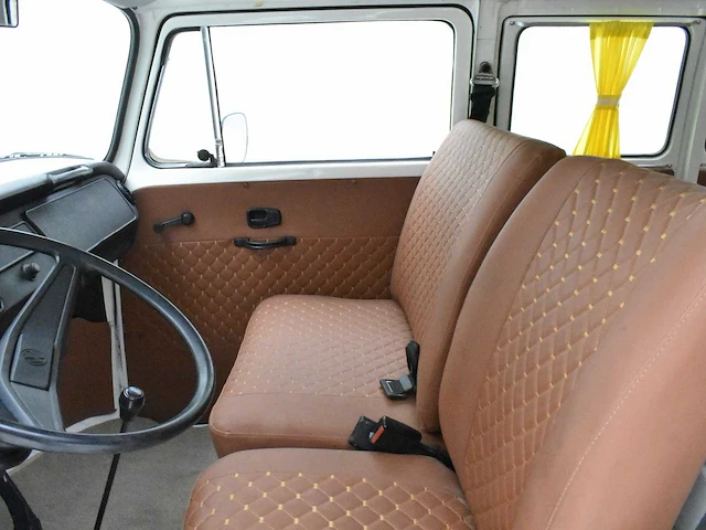 Volkswagen t2 9-seater sunroof - afbeelding 8 van  45