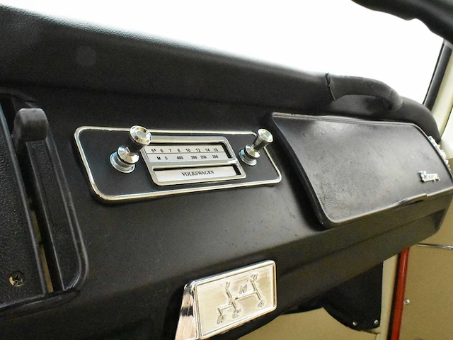 Volkswagen t2 deluxe **sunroof** - afbeelding 11 van  54