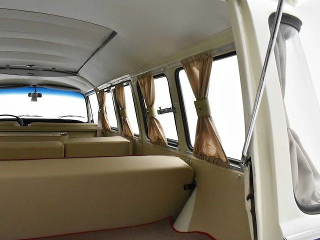 Volkswagen t2 deluxe **sunroof** - afbeelding 16 van  54
