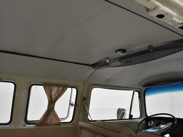 Volkswagen t2 deluxe **sunroof** - afbeelding 25 van  54