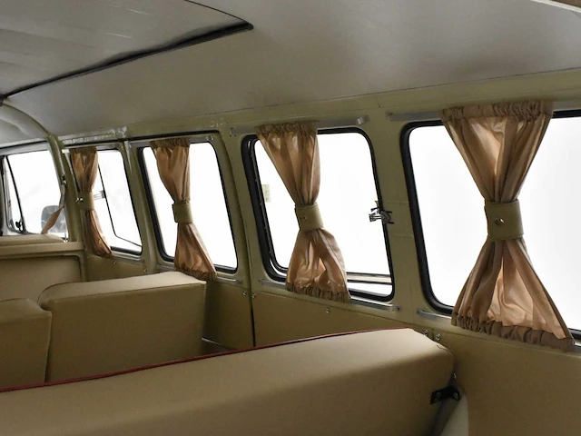 Volkswagen t2 deluxe **sunroof** - afbeelding 33 van  54
