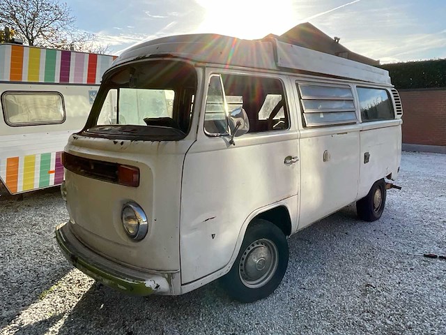 Volkswagen t2b berlin personenauto - afbeelding 1 van  29