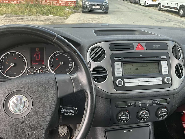 Volkswagen tiguan - 2008 - afbeelding 16 van  31