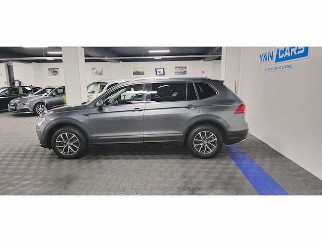 Volkswagen tiguan allspace * dsg7 * 7-persoons automatische versnellingsbak * comfortline: achteruitrijcamera + aac cruise + carplay/android + park assist. + led dag + rijstrook & front assist + navi + ac + etc - afbeelding 35 van  37