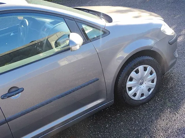 Volkswagen touran 1.6 - afbeelding 9 van  48