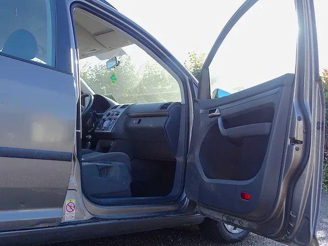 Volkswagen touran 1.6 - afbeelding 11 van  48