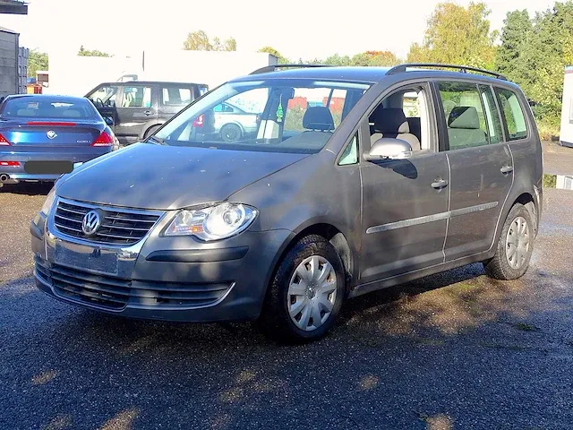 Volkswagen touran 1.6 - afbeelding 1 van  48