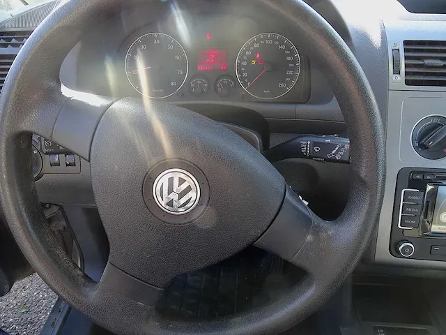 Volkswagen touran 1.6 - afbeelding 36 van  48