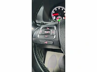 Volkswagen touran * 5 zitplaatsen + 2 optioneel * 1.4 tgi : gas + benzine * camera + park assist voor & achter + cruise control + navi + ac * - afbeelding 19 van  49