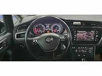 Volkswagen touran * facelift * 2.0 diesel * automatische dsg * cruise control aac + park assist voor & achter + navi + ac * - afbeelding 15 van  33