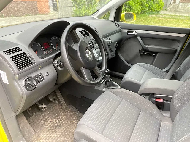 Volkswagen touran tdi uit 2006 - afbeelding 15 van  37