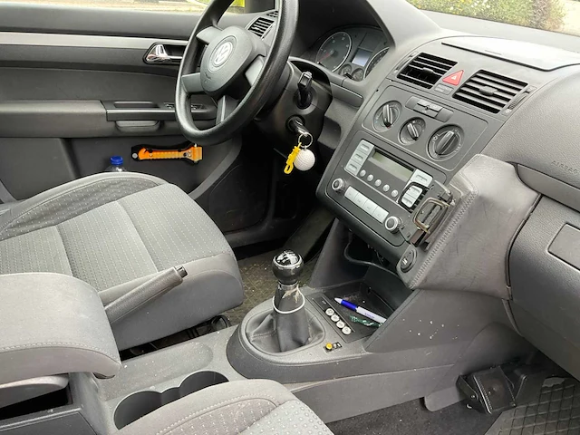 Volkswagen touran tdi uit 2006 - afbeelding 19 van  37