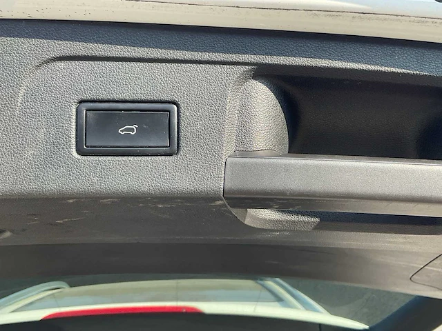 Volkswagen touran voertuig meerdere doeleinden - afbeelding 24 van  33