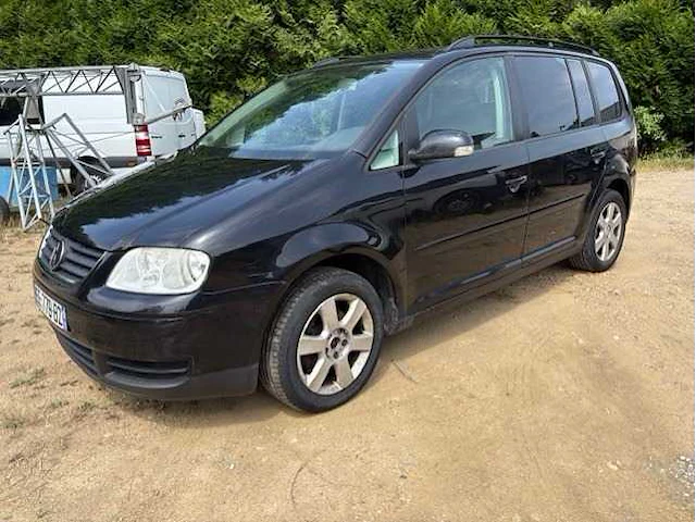 Volkswagen touran - afbeelding 1 van  19