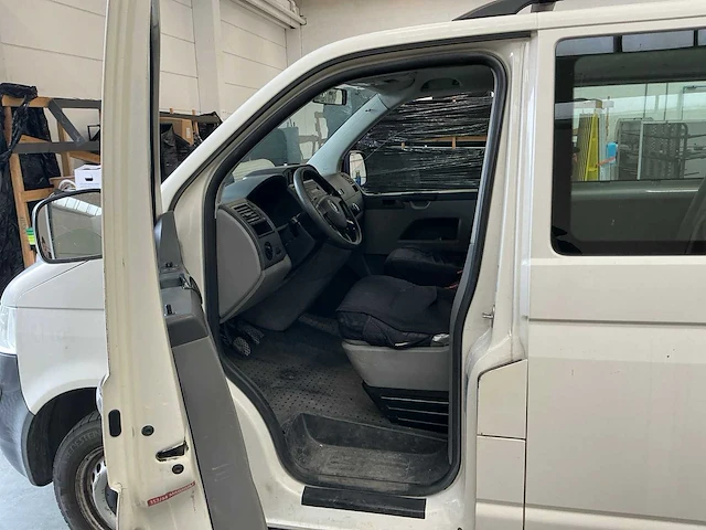 Volkswagen transporter 2.5 tdi minibus - afbeelding 6 van  51