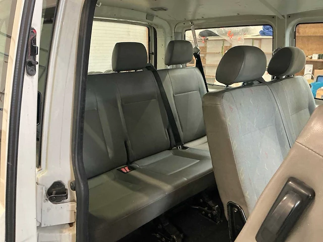 Volkswagen transporter 2.5 tdi minibus - afbeelding 20 van  51