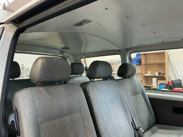Volkswagen transporter 2.5 tdi minibus - afbeelding 22 van  51