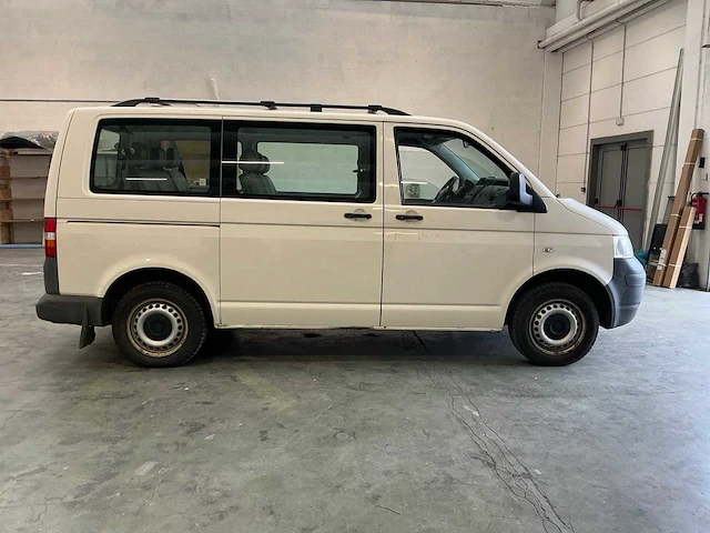 Volkswagen transporter 2.5 tdi minibus - afbeelding 48 van  51