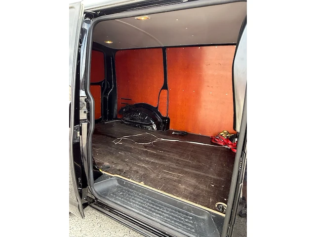 Volkswagen transporter - afbeelding 6 van  16