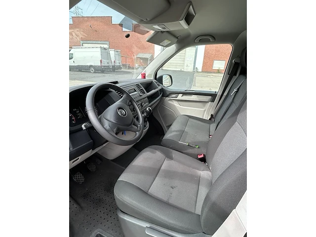 Volkswagen transporter - afbeelding 13 van  16