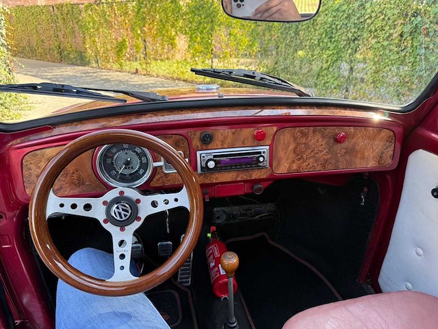 Volkswagen vw 1300 oldtimer - afbeelding 9 van  12