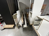 Volledig afgewerkte keuken zonder toestellen, geen plannen beschikbaar!!! - afbeelding 2 van  8