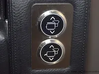 Volledig elektr verstelbare kapperswasunit greiner, variolore, zwarte skai bekleed - afbeelding 4 van  4