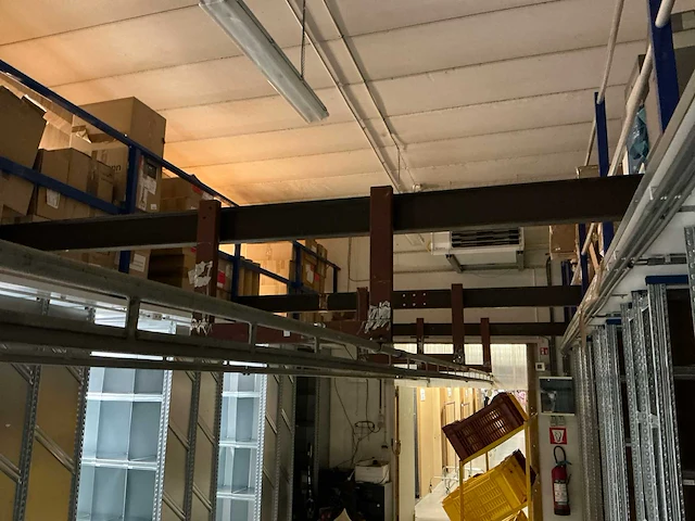Volledig kledingtransport hangrailstraatlijn/systeem - afbeelding 52 van  58