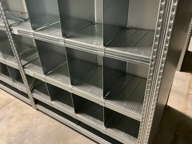 Volledig metalen magazijn/opbergrekken opstelling bito - afbeelding 31 van  54